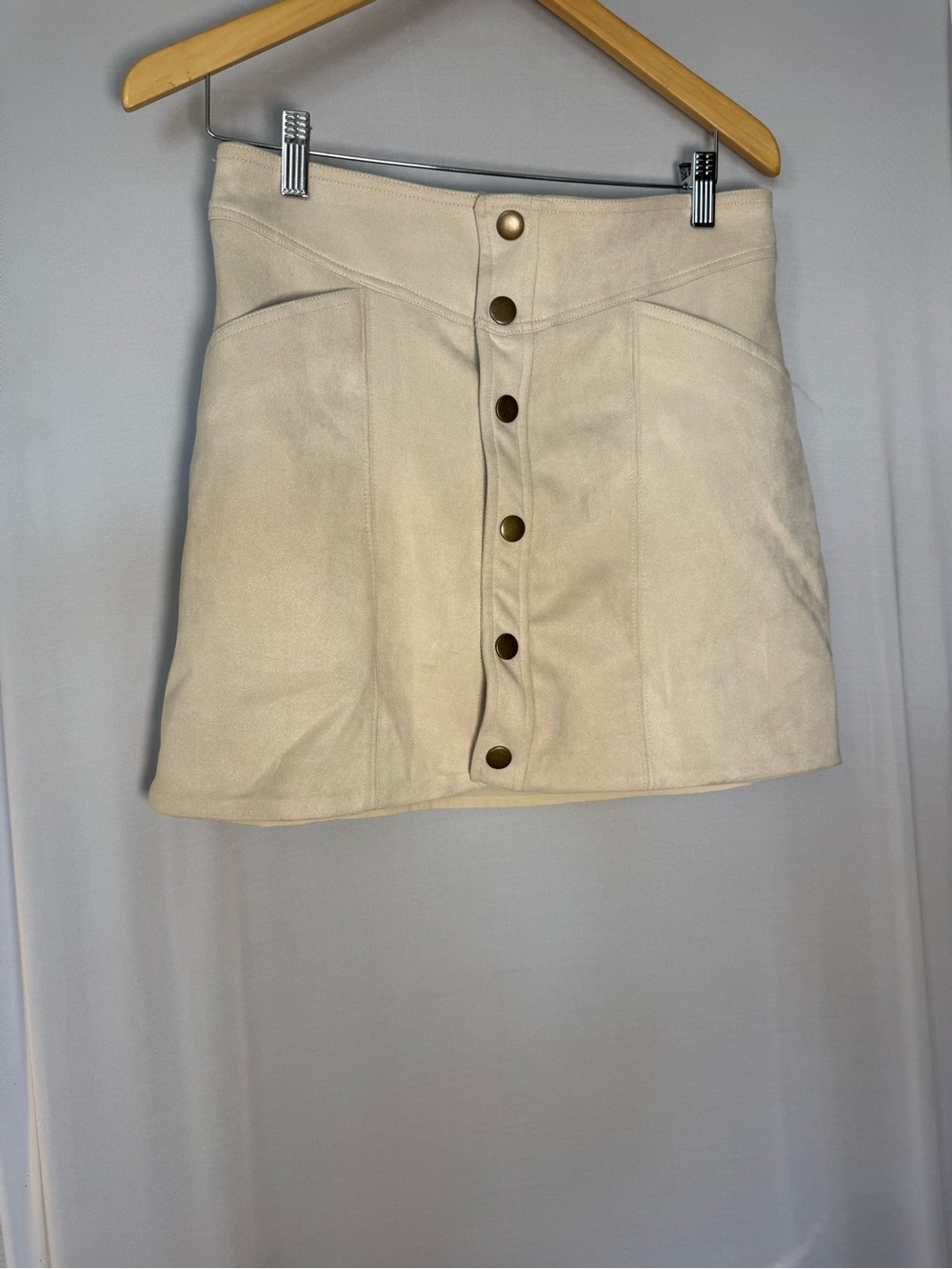 Truth by Republic Bone Faux Suede Snap-Front Mini Skirt